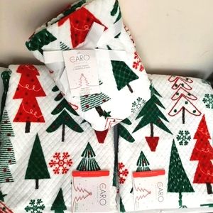 CARO Christmas Bath Towel Set Holiday 4 piece